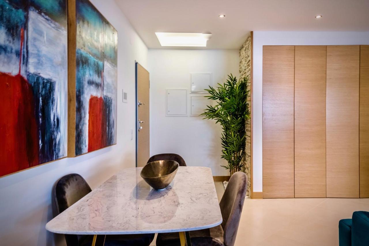 Coolhouses Lagos, 2 Bed Stylish City Flat, Rooftop Shared Pool, Clayheart Dış mekan fotoğraf
