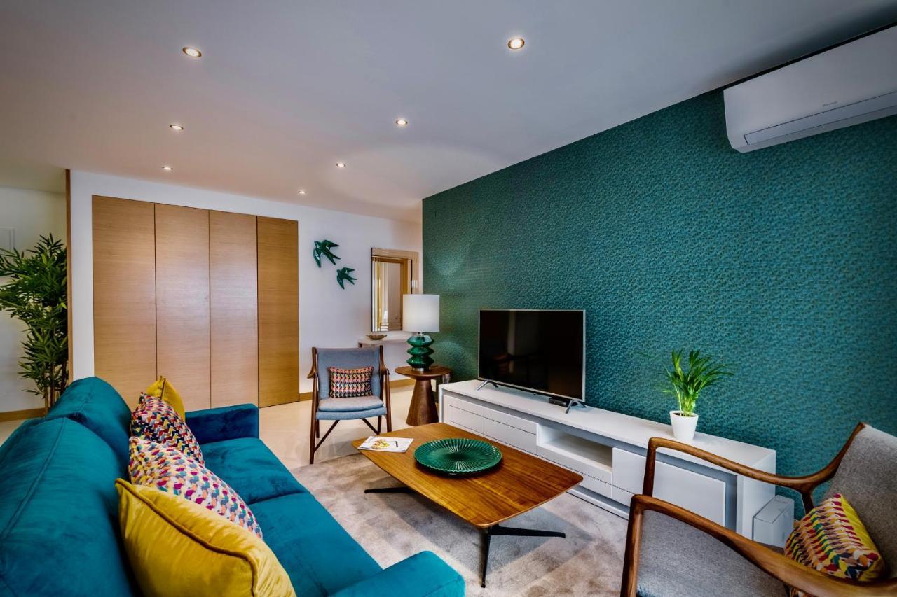 Coolhouses Lagos, 2 Bed Stylish City Flat, Rooftop Shared Pool, Clayheart Dış mekan fotoğraf